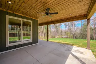 2 Holly Hill Ct, Asheville, NC 28806 - Photo 12