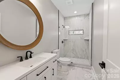 543 30th Avenue NW, Hickory, NC 28601 - Photo 6