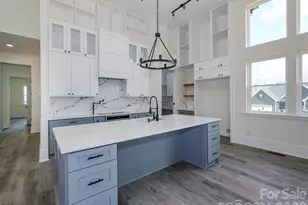 2003 Pln Fld Dr, Bessemer City, NC 28016 - Photo 6