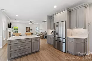 8520 Newton Ln, Charlotte, NC 28277 - Photo 4