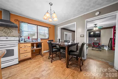 7910 Winalda Avenue, Sherrills Ford, NC 28673 - Photo 4