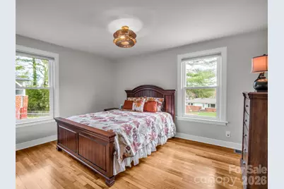 1038 Sylvan Boulevard, Hendersonville, NC 28791 - Photo 16