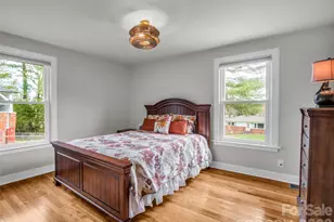 1038 Sylvan Blvd, Hendersonville, NC 28791 - Photo 16