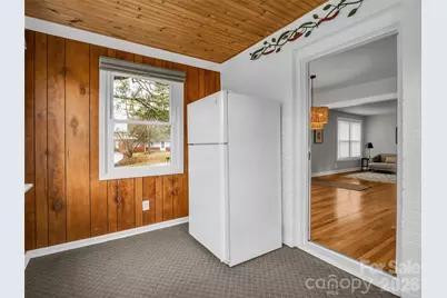 1038 Sylvan Boulevard, Hendersonville, NC 28791 - Photo 22