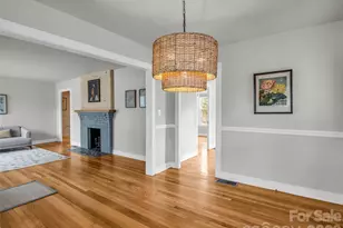 1038 Sylvan Blvd, Hendersonville, NC 28791 - Photo 8