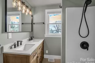 1038 Sylvan Blvd, Hendersonville, NC 28791 - Photo 18