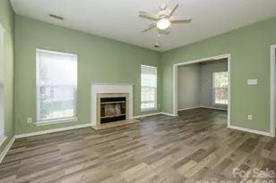 8625 Galena View Dr, Charlotte, NC 28269 - Photo 4