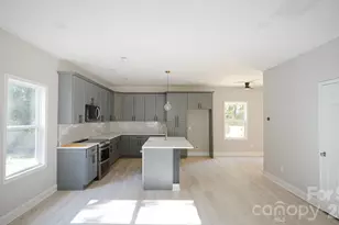 501 Granby Cir, Charlotte, NC 28217 - Photo 10