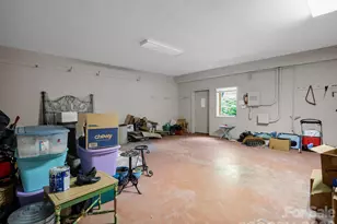 30 Laurel Branch Dr, Black Mountain, NC 28711 - Photo 34