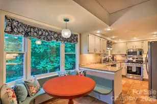 553 Deep Gap Rd, Sylva, NC 28779 - Photo 6