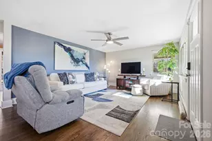 2841 20th St NE, Hickory, NC 28601 - Photo 4