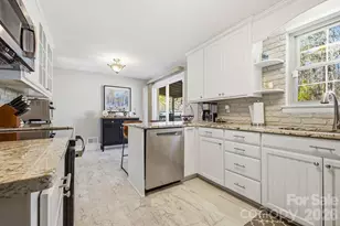 2841 20th St NE, Hickory, NC 28601 - Photo 4