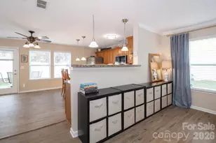 1123 Valley St, Statesville, NC 28677 - Photo 12