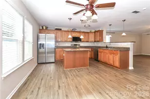 1123 Valley St, Statesville, NC 28677 - Photo 14