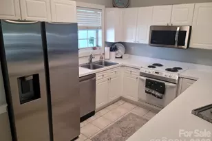 8633 Coralbell Ln, Charlotte, NC 28213 - Photo 1