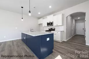 4743 Muskogee Dr, Charlotte, NC 28227 - Photo 2