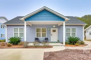 310 Crowell St, Oak Island, NC 28465 - Photo 4