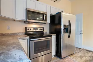 302 Park Ave, Mount Holly, NC 28120 - Photo 12