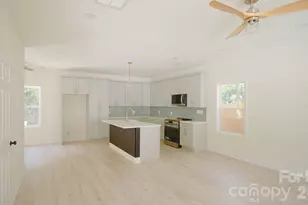 503 Granby Cir, Charlotte, NC 28217 - Photo 4