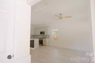 503 Granby Cir, Charlotte, NC 28217 - Photo 8