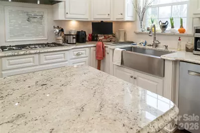 308 Beall Street NW, Lenoir, NC 28645 - Photo 10