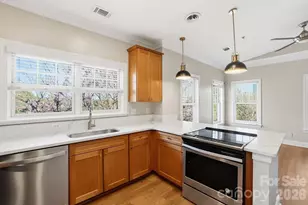 111 S Summit Ave, Charlotte, NC 28208 - Photo 8