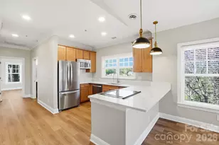 111 S Summit Ave, Charlotte, NC 28208 - Photo 4