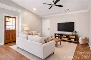 111 S Summit Ave, Charlotte, NC 28208 - Photo 10