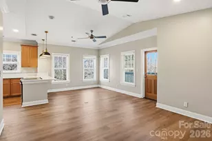 111 S Summit Ave, Charlotte, NC 28208 - Photo 14