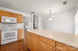 12231 Hood Bend Ct, Charlotte, NC 28273 - Photo 14