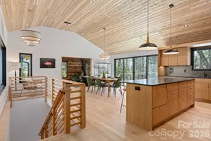 330 Windsor Rd, Asheville, NC 28804 - Photo 12