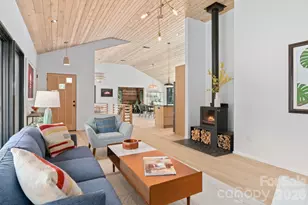 330 Windsor Rd, Asheville, NC 28804 - Photo 8