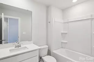 8132 Hidden Spgs Trl, Charlotte, NC 28216 - Photo 18