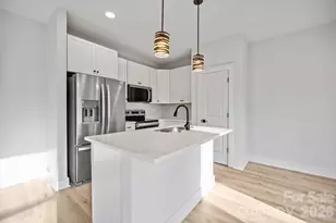 410 S Hill St, Gastonia, NC 28052 - Photo 6