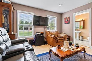 6051 Pointe W Ln, Vale, NC 28168 - Photo 8