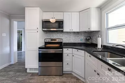 203 Pine Street, Candler, NC 28715 - Photo 14