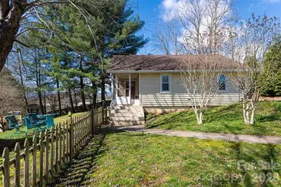 203 Pine Street, Candler, NC 28715 - Photo 4