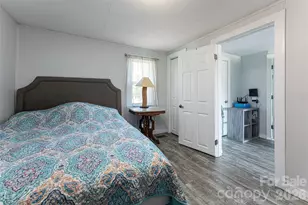 203 Pine St, Candler, NC 28715 - Photo 26