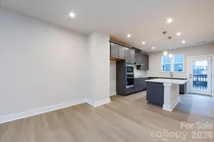 6012 Pivot Ct, Charlotte, NC 28205 - Photo 14