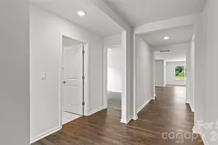 93 Creekwalk Ln, Waynesville, NC 28785 - Photo 4