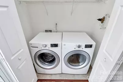 525 Donatello Avenue, Charlotte, NC 28205 - Photo 16