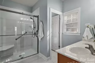 224 Leucothoe Ln, Asheville, NC 28803 - Photo 18