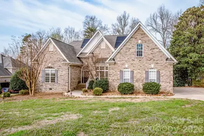 124 Cedar Woods Drive, Mooresville, NC 28117 - Photo 2