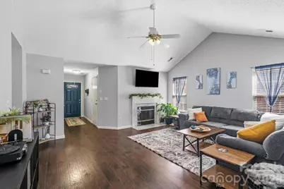 8636 Warwick Crest Lane, Charlotte, NC 28215 - Photo 6