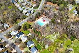 8636 Warwick Crest Ln, Charlotte, NC 28215 - Photo 38