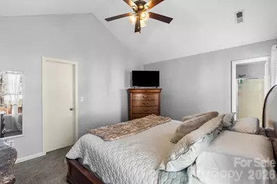 8636 Warwick Crest Lane, Charlotte, NC 28215 - Photo 18