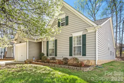 8636 Warwick Crest Lane, Charlotte, NC 28215 - Photo 2