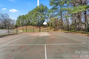 8636 Warwick Crest Ln, Charlotte, NC 28215 - Photo 36