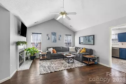 8636 Warwick Crest Lane, Charlotte, NC 28215 - Photo 10