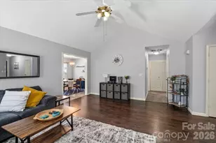 8636 Warwick Crest Ln, Charlotte, NC 28215 - Photo 8